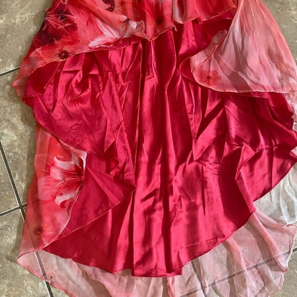 Masquerade 3/4 Hi Lo Dress - Picture 2 of 8